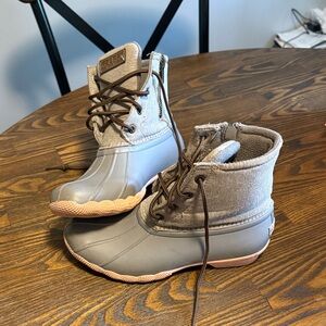 Sperry Gray and Pink Women's Winter Duck Boots